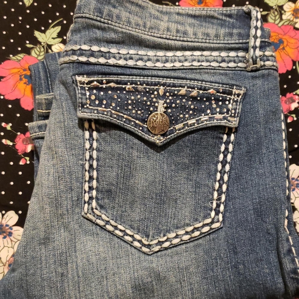Jean's - Picture 2 of 3